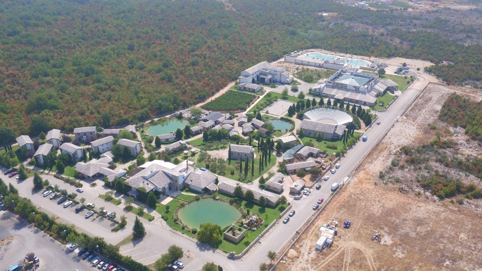 默主歌耶赫尔采民族村酒店 Međugorje 外观 照片
